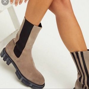Free People Brooks Lug Chelsea Grey Suede Boots